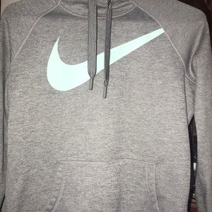 grey nike hoodie 💙